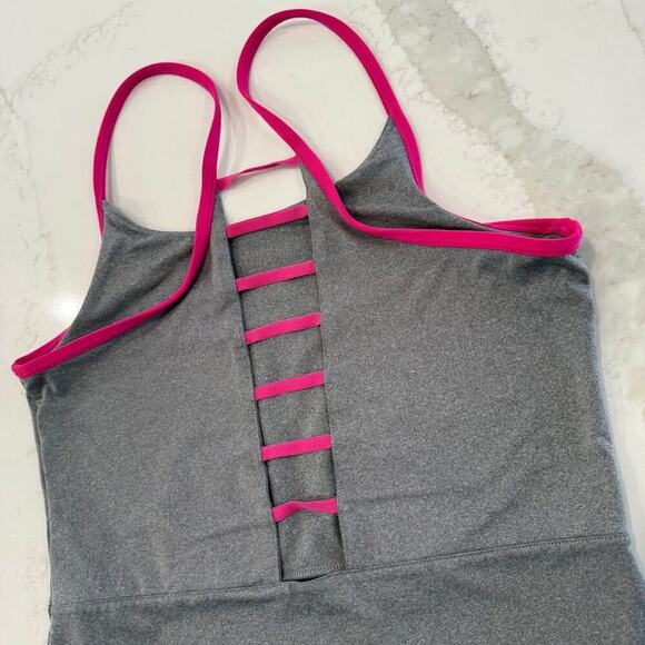 Fabletics Peplum Gray Athletic TankTop Lattice Strappy Back Womens Large Workout - Picture 4 of 6